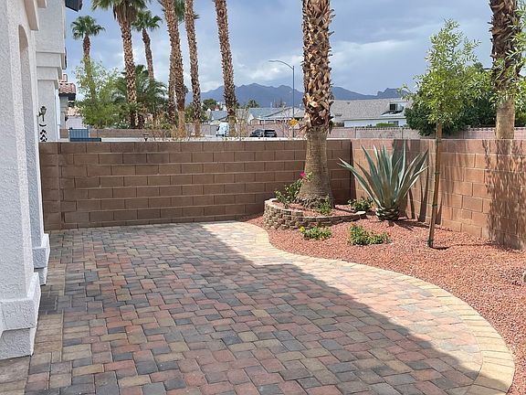 2nd image of 8152 Autumn Star Ave #0