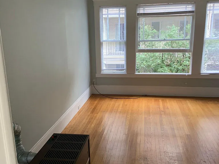 2535 Regent St #7 — Photo 11
