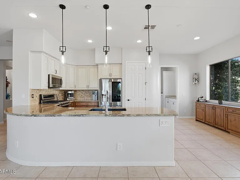 7427 E Evening Glow Dr — Photo 5
