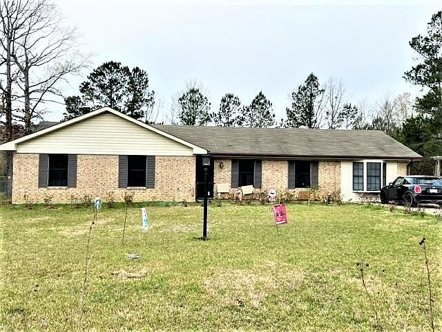 1st image of 150 Old Oak Ln