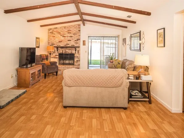 854 Del Oro St, Woodland, CA 95695