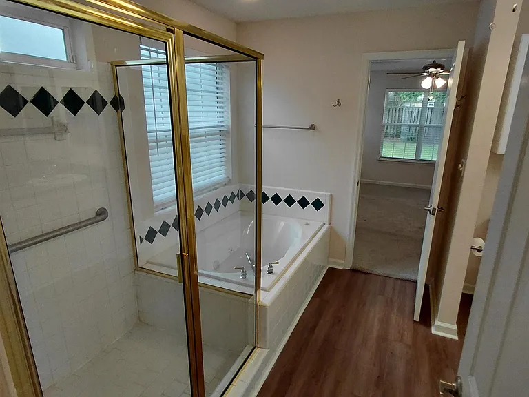 1308 Fern Hill Ct — Photo 12