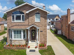 7331 N Oleander Ave, Chicago, IL