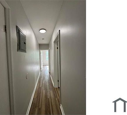 5th image of 140 Johnson Ave Floor 1
