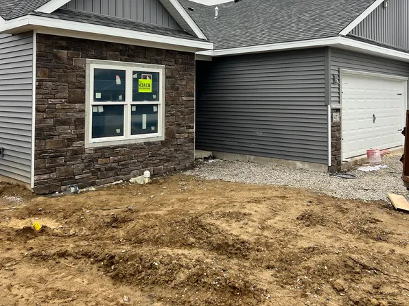 423 Gene Dr, Roanoke, IN 46783