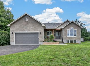 1946 Farisita Dr, Ottawa, ON K0A3H0