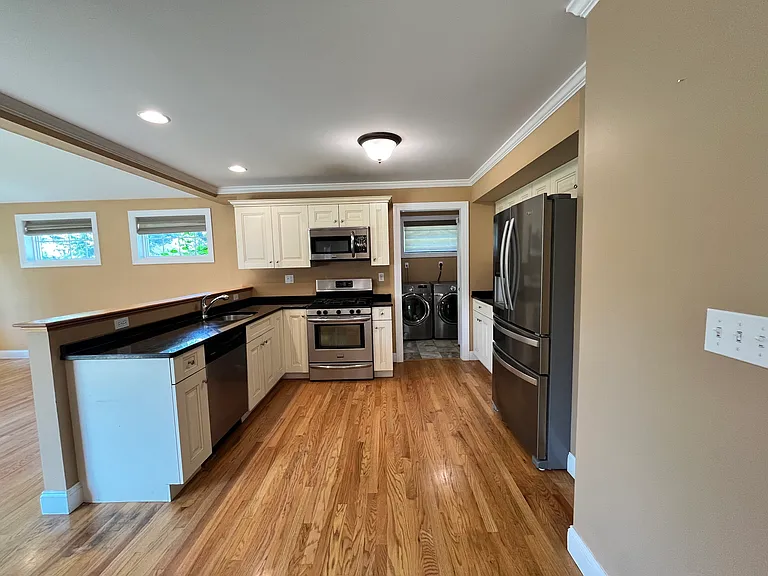 302 High St — Photo 15
