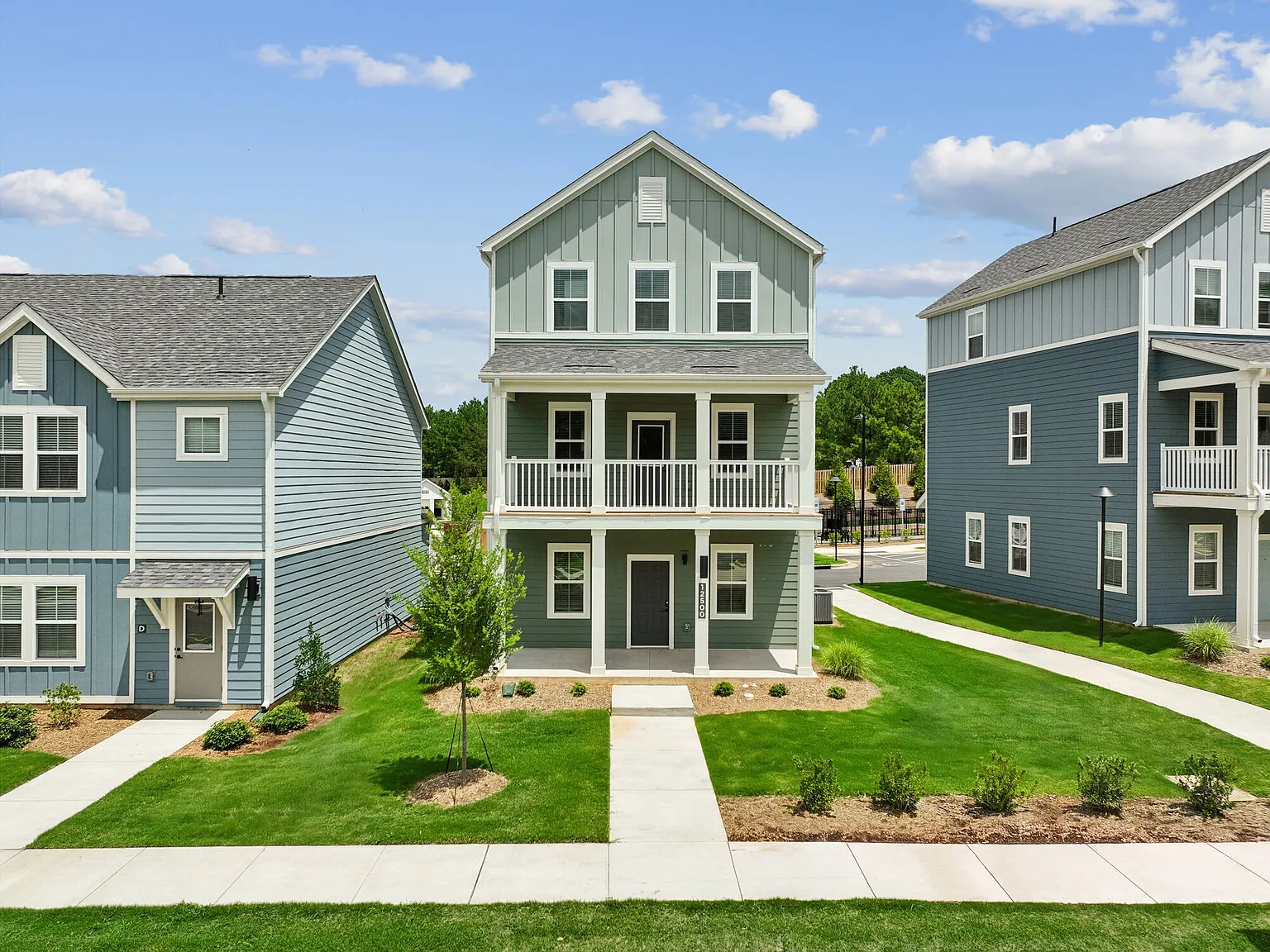 Hamlet Huntersville - Homes & Townhomes for Rent — Photo 2