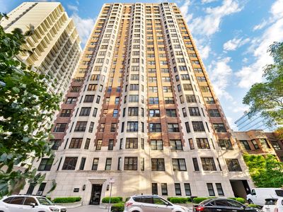 421 W Melrose St APT 2C, Chicago, IL, 60657