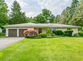 345 Landing Rd N, Rochester, NY 14625