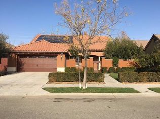 3471 Serena Ave, Clovis, CA 93619