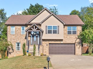 961 Bonellis Ln, Clarksville, TN 37040