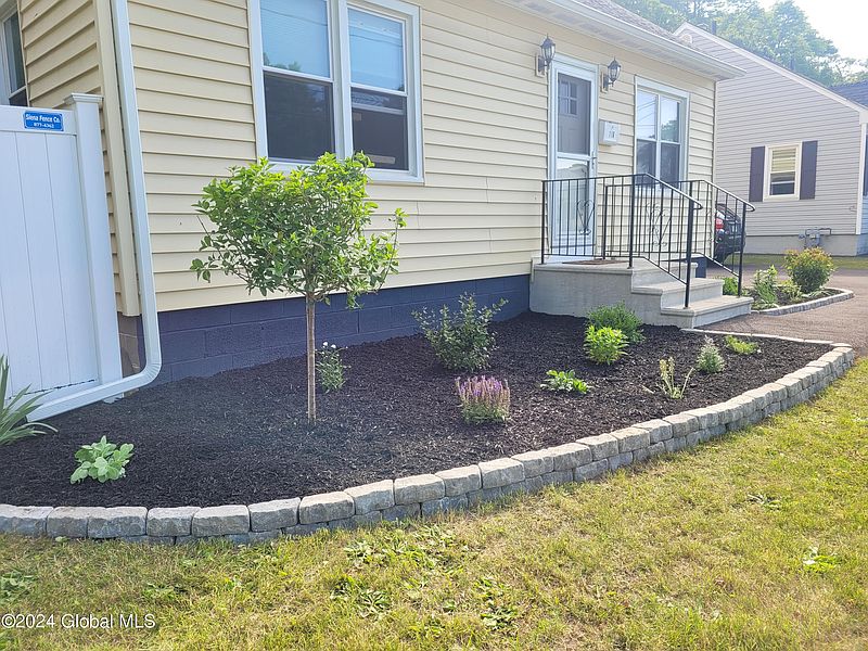 4th image of 116 Pershing Drive