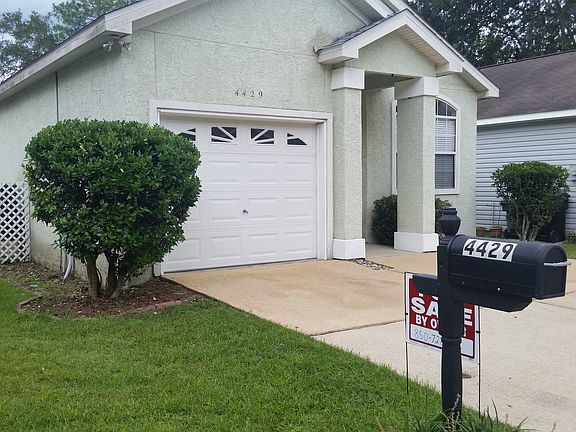 2nd image of 4429 Siesta Ct