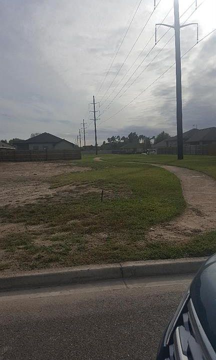 1st image of 3102 London Dr