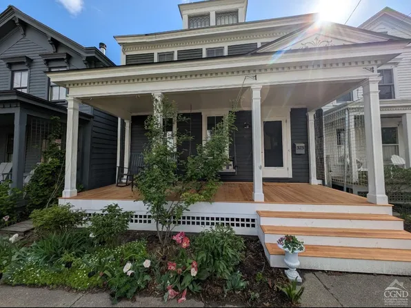 323 Union St, Hudson, NY 12534
