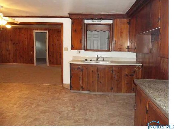 5th image of 5524 Winona Dr