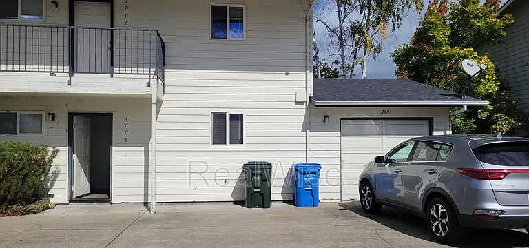 1806 Medart Ln — Photo 1