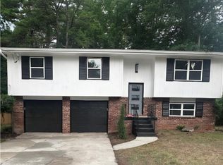 5851 Christopher Ln, Lithonia, GA 30058