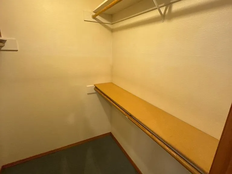 460 SE Conifer Pl — Photo 38