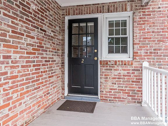 3rd image of 31 Hammond Pond Pkwy #2A