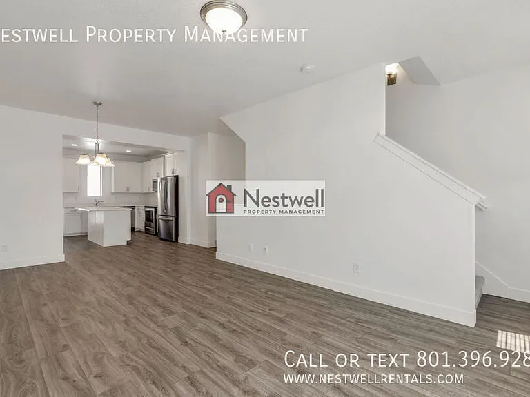 7946 S 5440 W — Photo 9