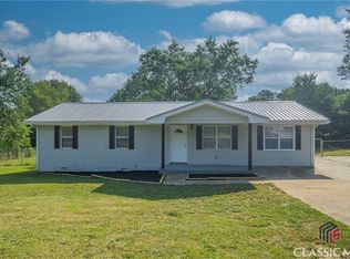 536 Hilldale Dr, Winder, GA 30680