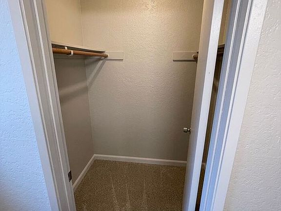 3rd image of 2310 Capitol Ave #8