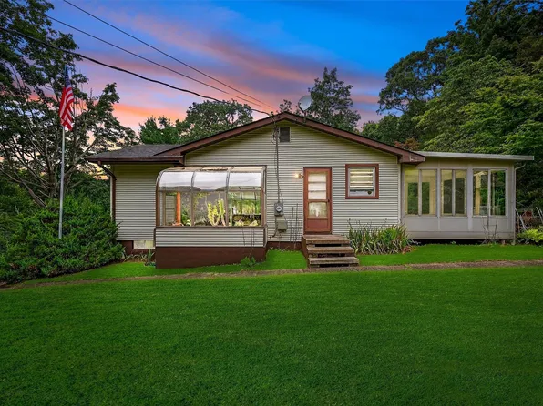 118 Barrett Hill Road, Carmel, NY 10512