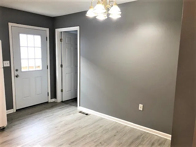 326 Rhoda St — Photo 4
