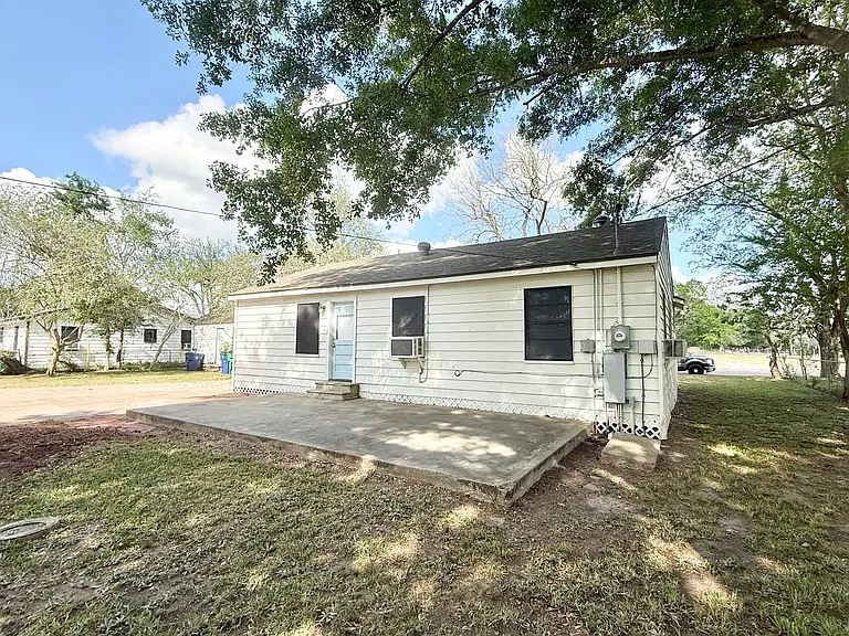 832 S Anderson St — Photo 17