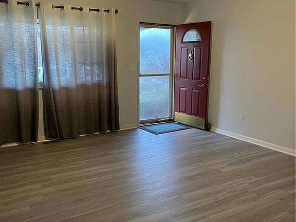 5th image of 2510 Allenby Pl