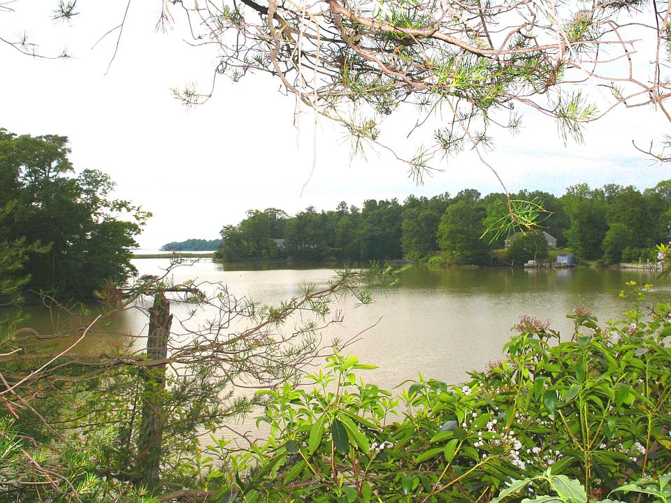 2nd image of 3765 Mount Holly Rd