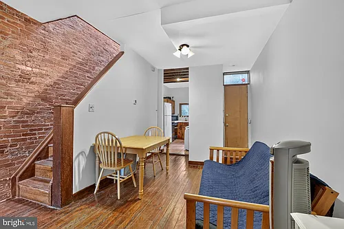4107 Ludlow St Photo 1