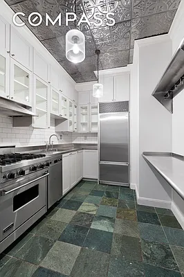 Sold by Compass | media 3