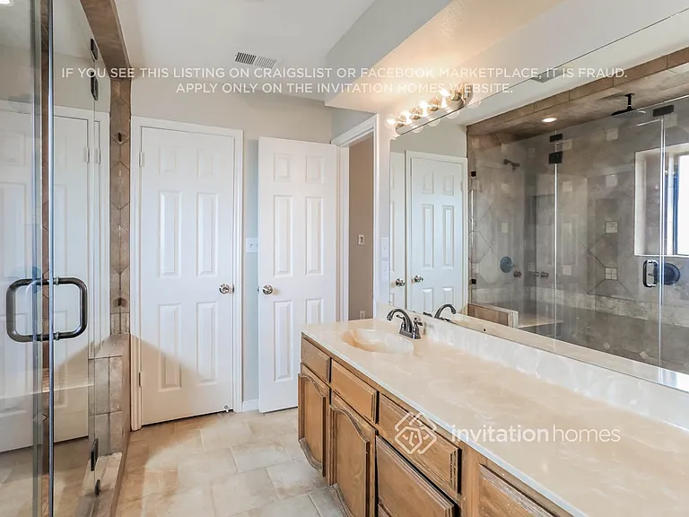 203 Bowie St — Photo 13