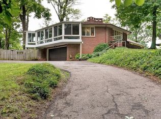 543 E Timberbrook Est, Shelbyville, IN 46176
