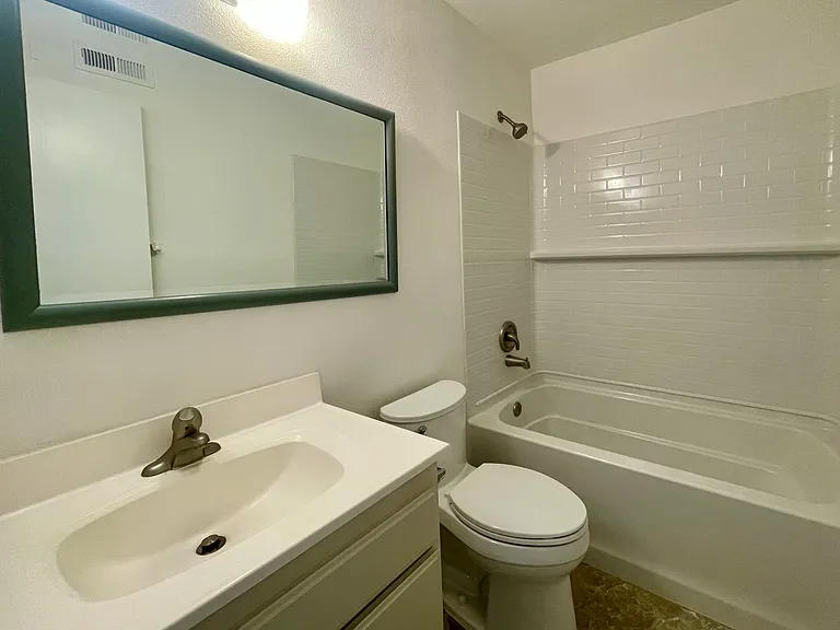 3368 Calle La Veta — Photo 13