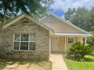 11 Burlington Dr, Fairhope, AL 36532