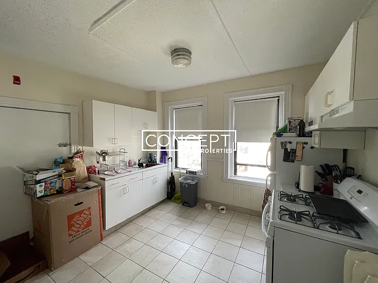 21-23 Brighton Ave #5 — Photo 1