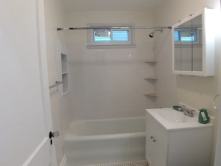 123 Onondaga Ave #2 — Photo 27
