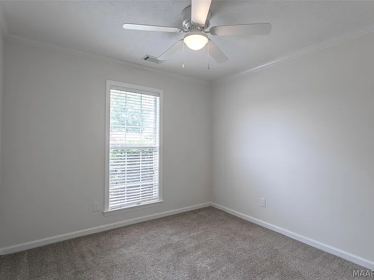 1161 Stafford Dr — Photo 25