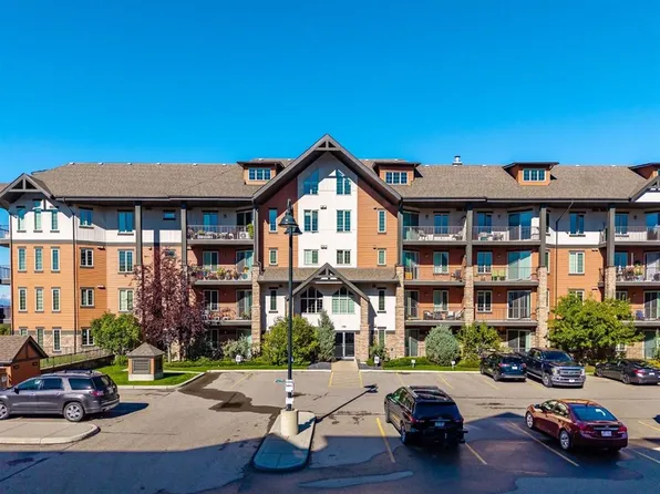 15 W Sunset Sq #2203, Cochrane, AB T4C 0E7