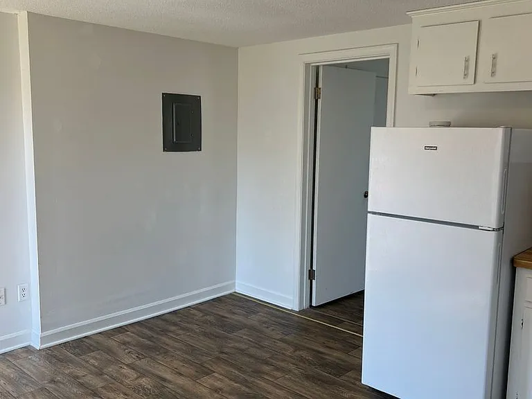 55 W Washington St — Photo 6