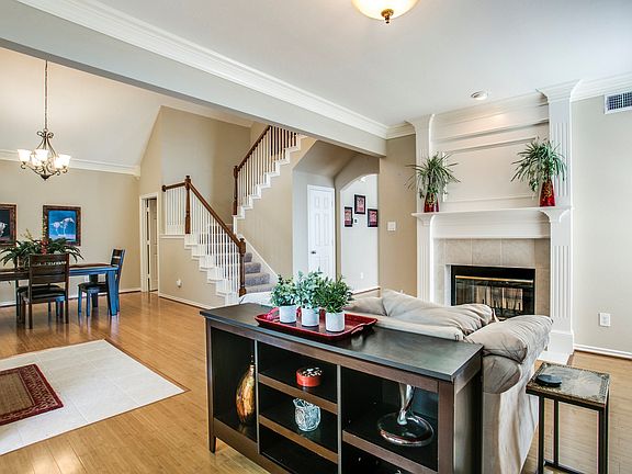 4th image of 6133 Park Meadow Ln