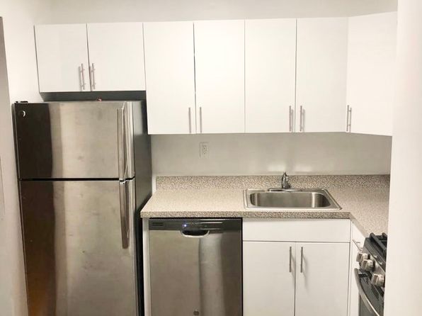 8214 138th St UNIT 4