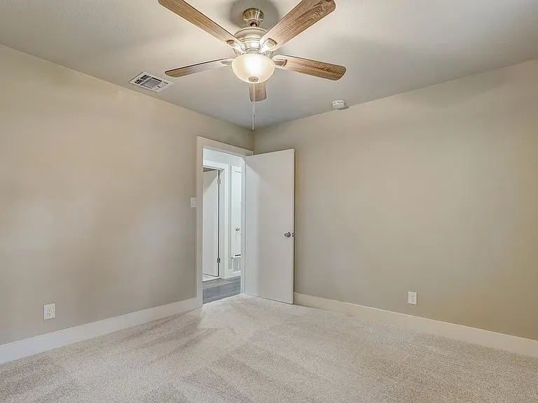 850 Timber Dr — Photo 11