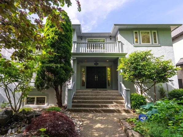 3985 W 14th Ave, Vancouver, BC V6R 2X2