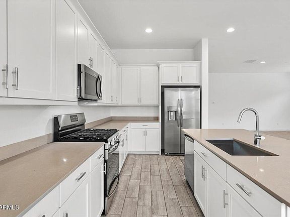 3rd image of 2929 E Birdsong Avenue