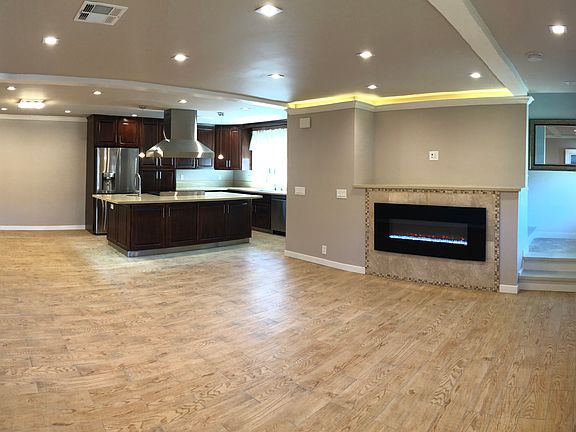 2nd image of 718 N Raymond Ave Unit 5